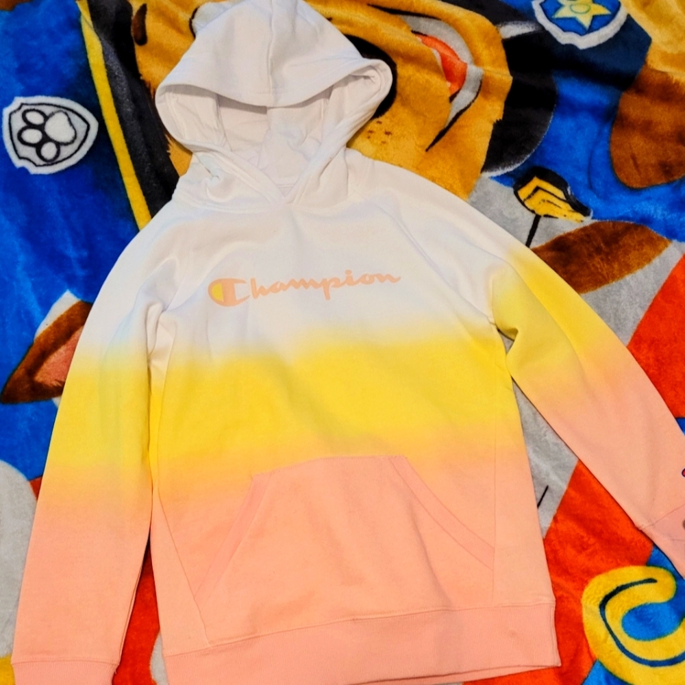 Girls champion hoodie size large